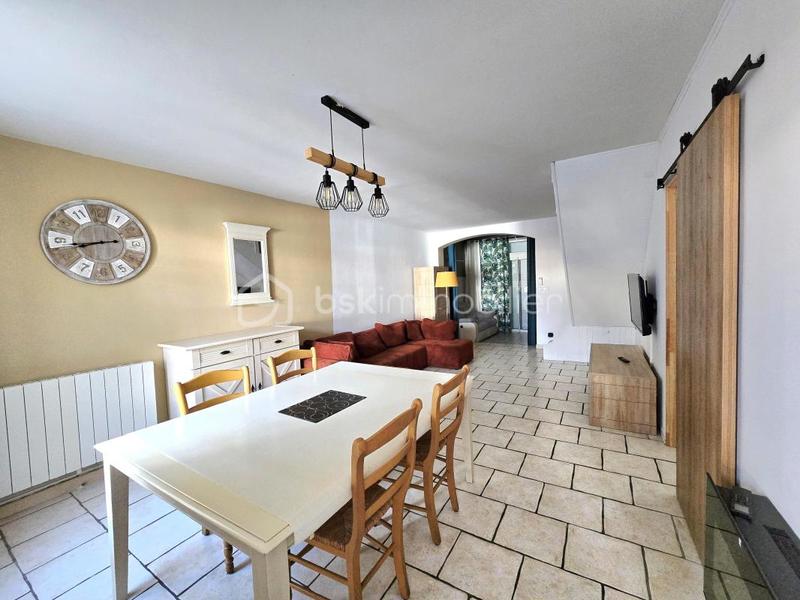 Maison - 94 m² - 5 pièces