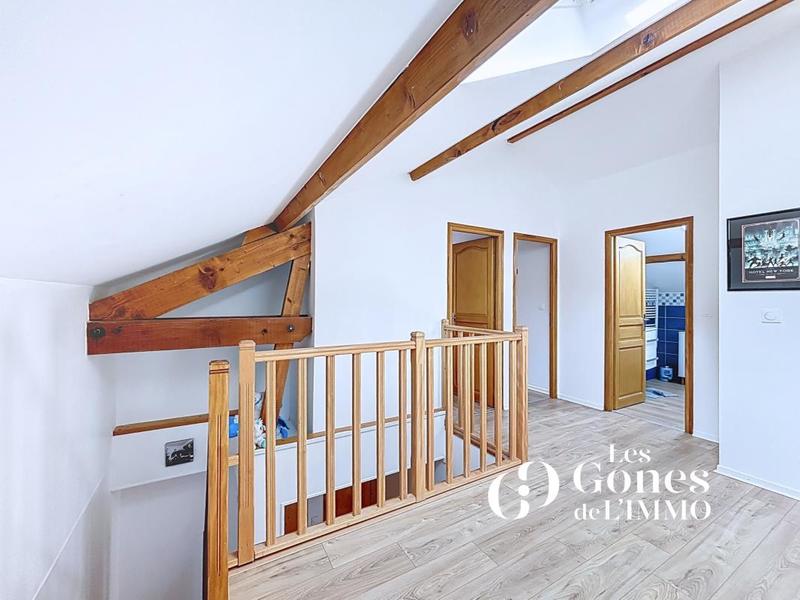 Maison - 180 m² - 7 pièces