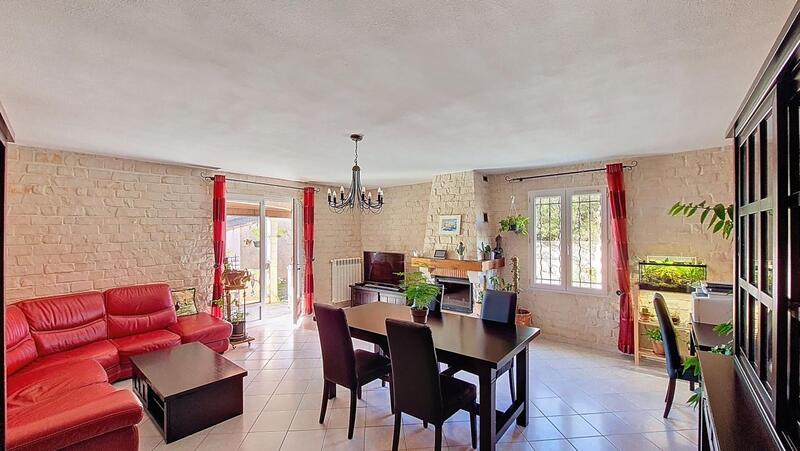 Maison - 98 m² - 4 pièces