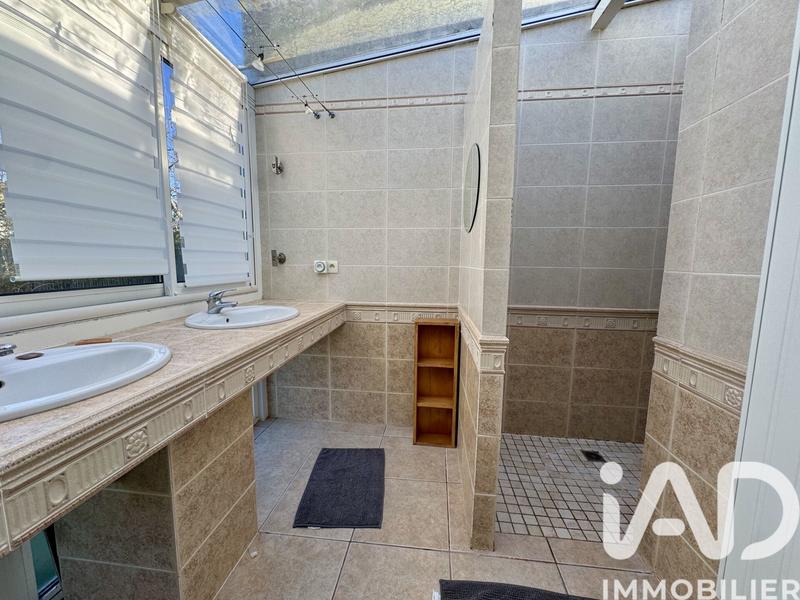 Maison - 165 m² - 6 pièces