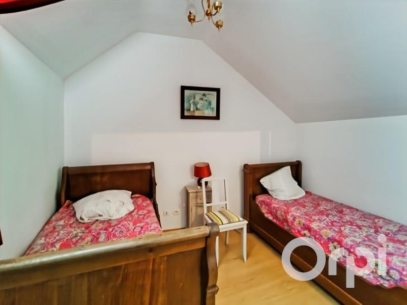 Maison - 278 m² - 10 pièces