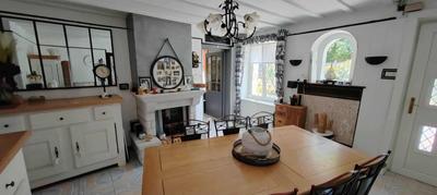 Maison - 100 m² - 8 pièces