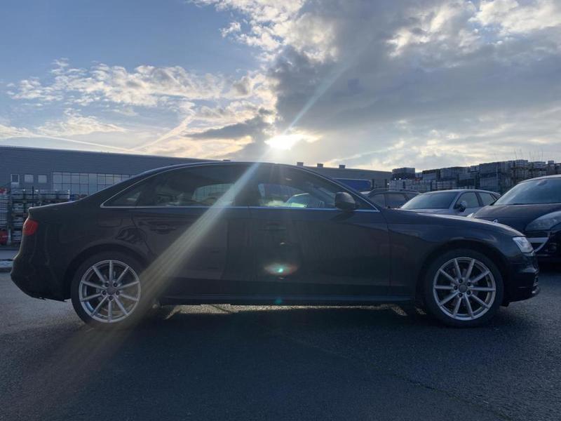 Audi A4 2.0 Tdi Multitronic 150 Ch s line - Garantie 6 Mois