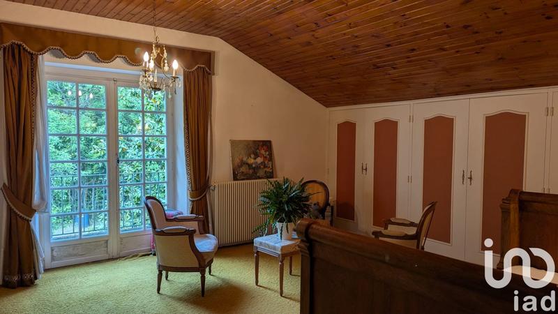 Maison - 182 m² - 7 pièces