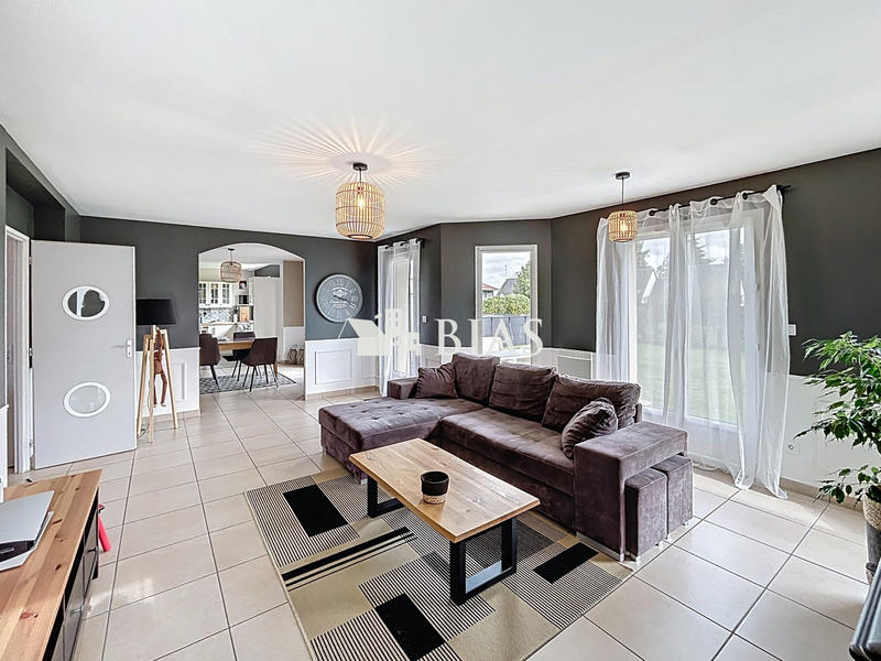 Maison - 147 m² - 6 pièces