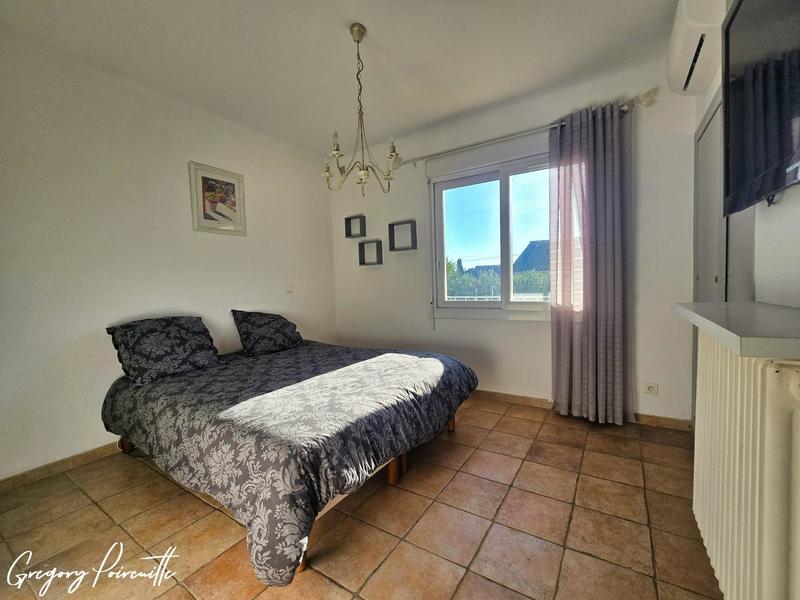 Maison - 93 m² - 5 pièces