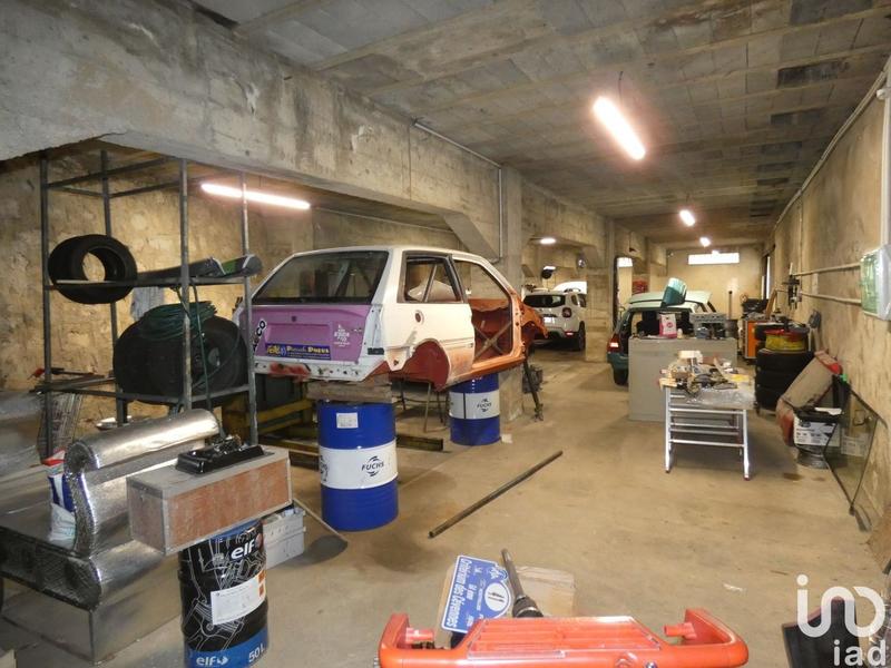 Local commercial - 684 m²