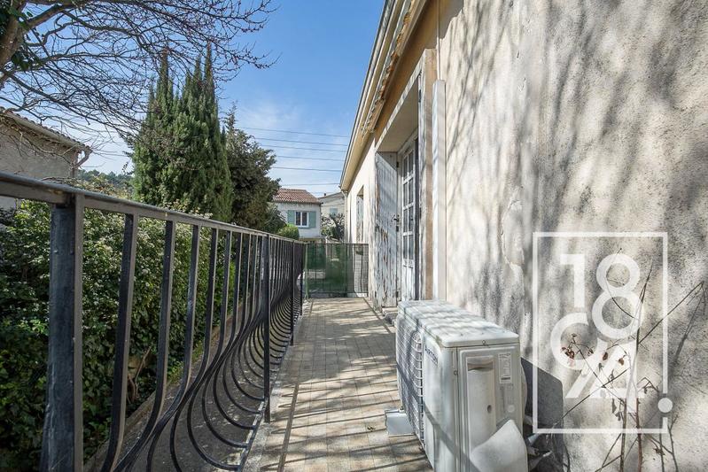 Maison - 181 m² - 6 pièces