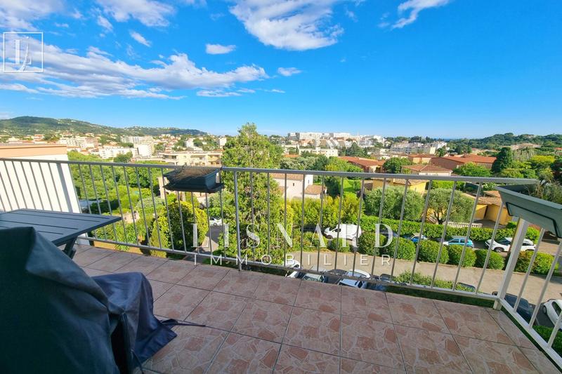 Appartement - 67 m² - 4 pièces