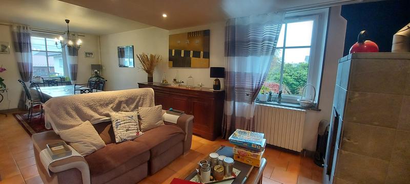 Maison traditionnelle - 162 m² - 9 pièces