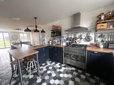 Maison - 190 m² - 8 pièces