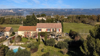 Mas - 250 m² - 7 pièces