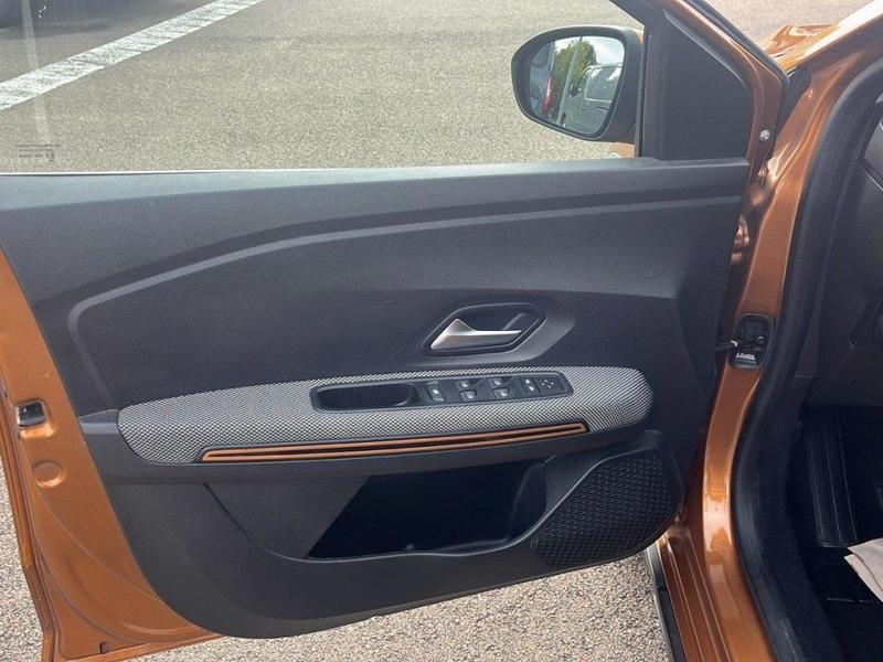 Dacia Sandero TCe 90 - 22 Stepway Confort