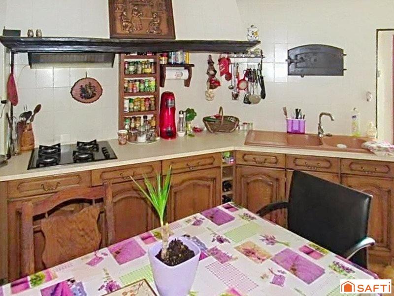 Maison - 248 m² - 8 pièces