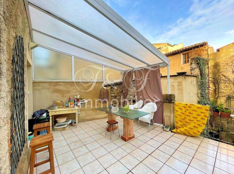 Maison de ville - 260 m² - 9 pièces