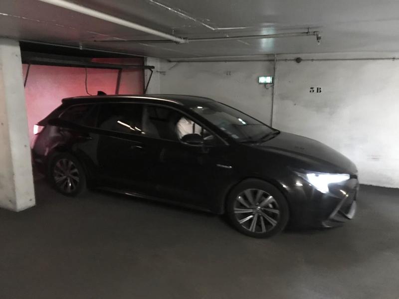 Parking / Garage - 12 m²