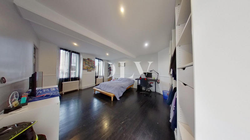 Appartement - 183 m² - 6 pièces