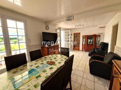 Maison - 93 m² - 4 pièces