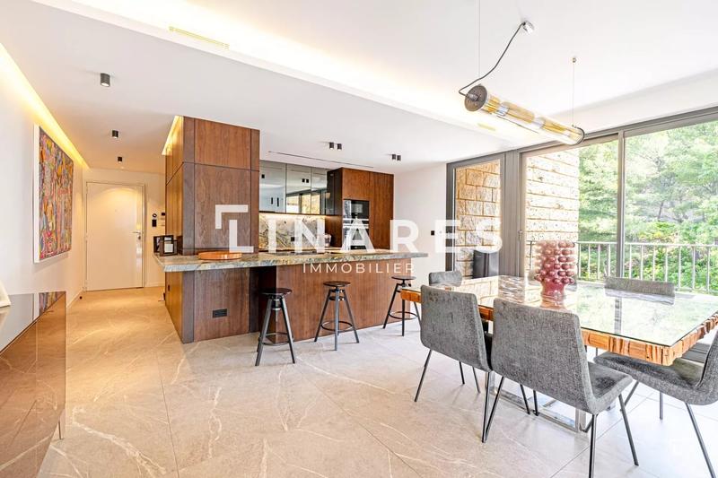 Appartement - 121 m² - 4 pièces