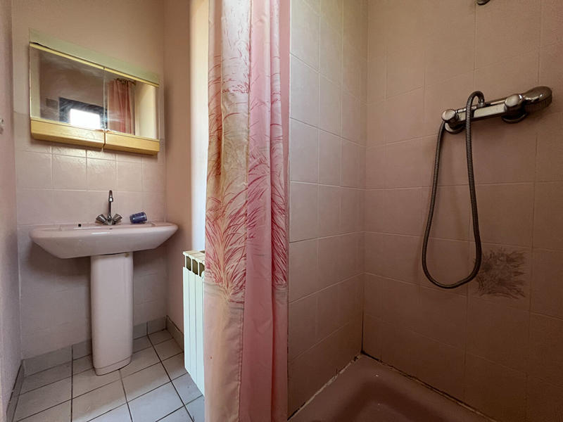 Maison - 214 m² - 7 pièces