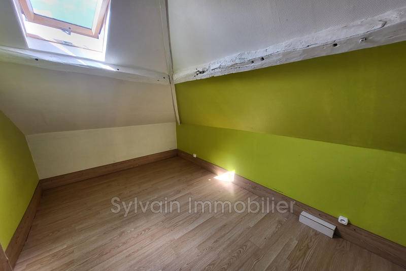 Maison - 65 m² - 6 pièces