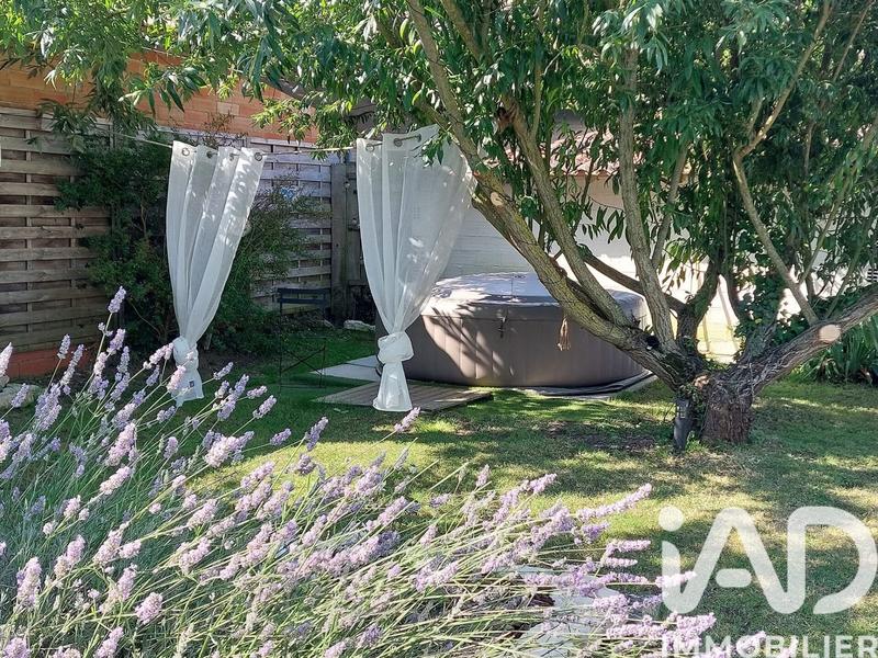 Maison - 197 m² - 7 pièces