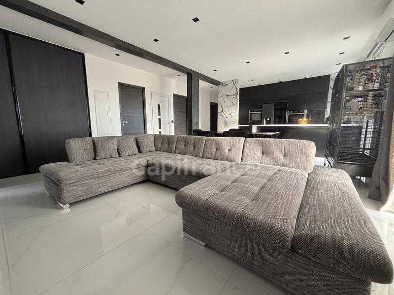 Appartement - 105 m² - 4 pièces