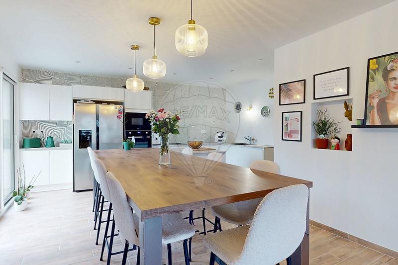 Maison - 114 m² - 4 pièces