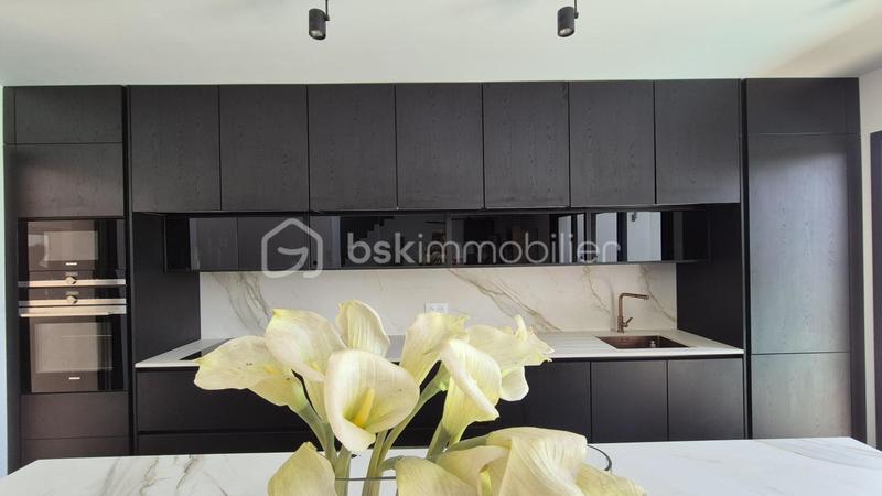 Villa - 140 m² - 5 pièces