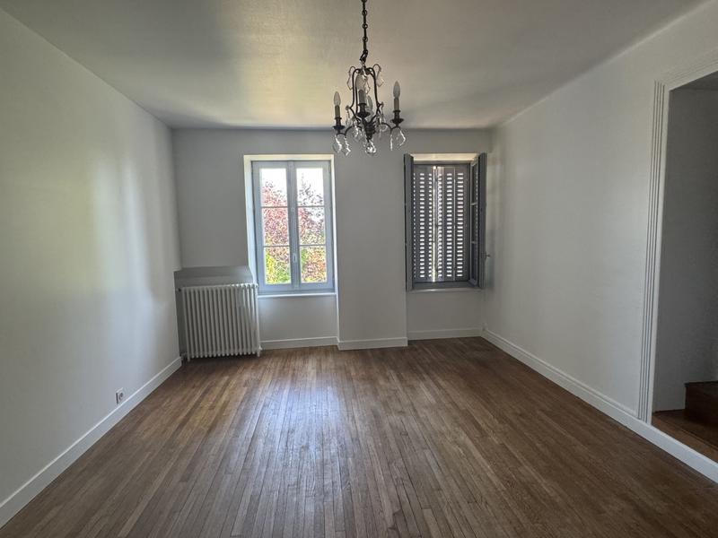 Maison - 197 m² - 8 pièces