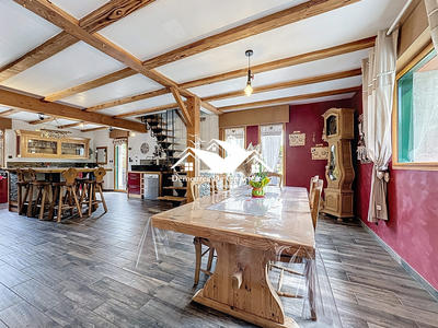 Maison - 174 m² - 7 pièces