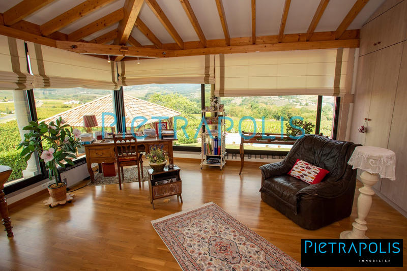 Maison ancienne - 400 m² - 16 pièces