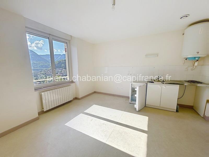 Immeuble - 349 m² - 18 pièces