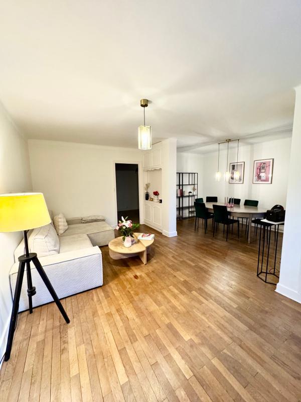 Appartement - 80 m² - 4 pièces