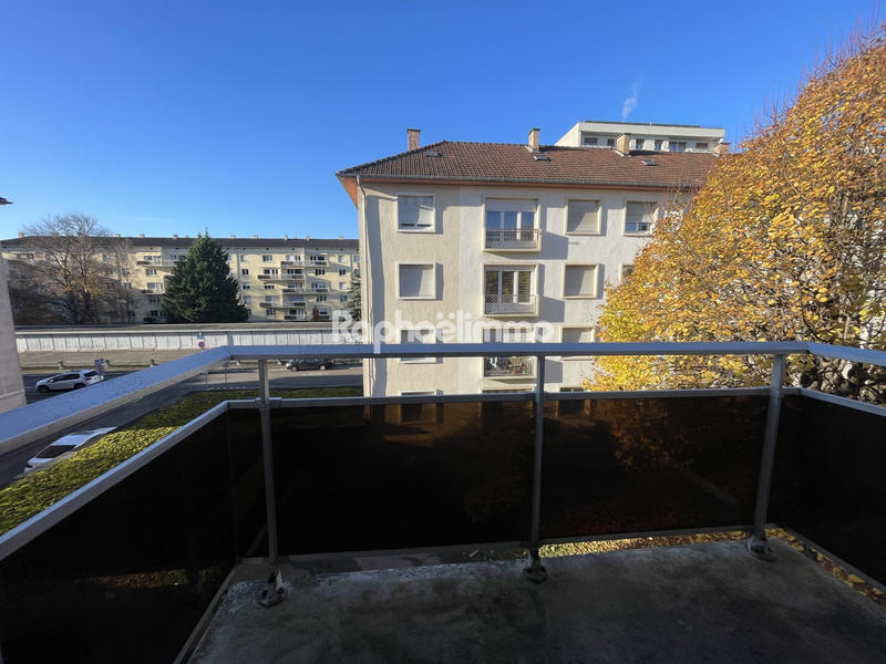 Appartement - 77 m² - 3 pièces