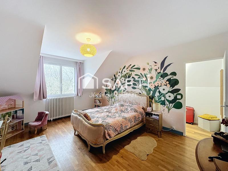 Maison - 287 m² - 7 pièces