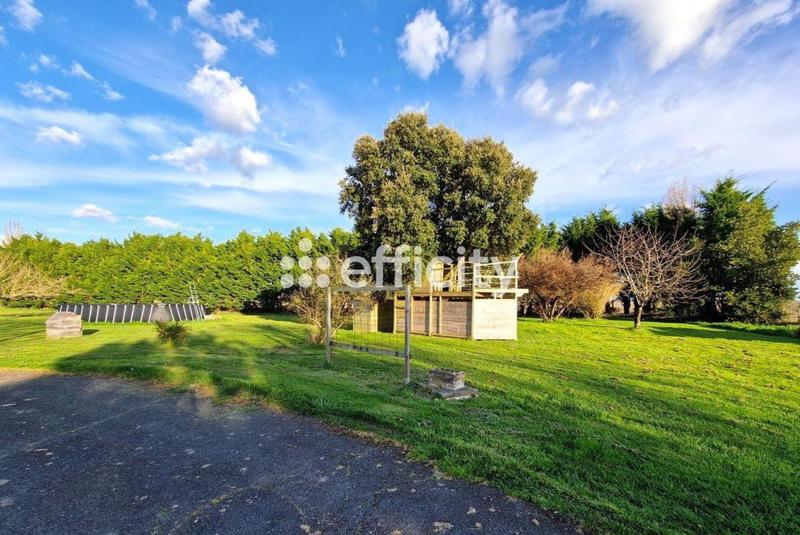 Maison - 195 m² - 7 pièces