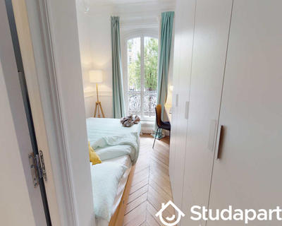 Chambre - 100 m² - 1 pièce