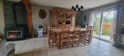 Maison traditionnelle - 137 m² - 5 pièces