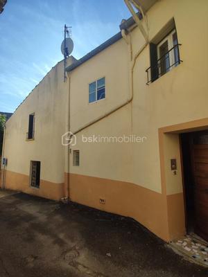 Maison - 137 m² - 8 pièces