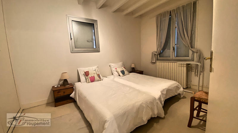 Maison - 166 m² - 7 pièces