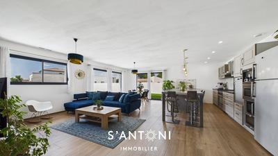 Maison - 111 m² - 4 pièces