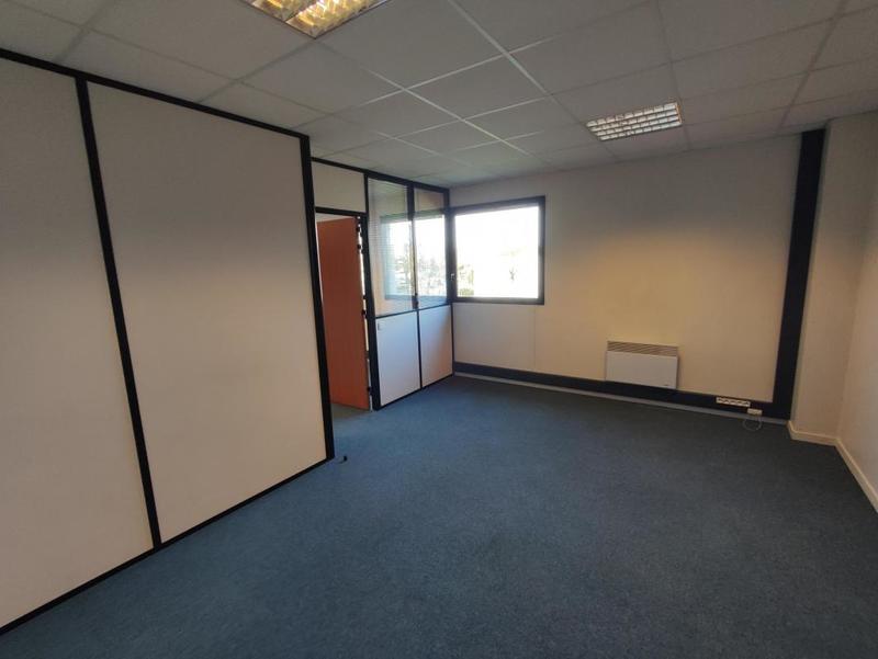 Bureau - 75 m² - 3 pièces