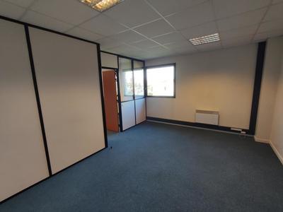 Bureau - 75 m² - 3 pièces