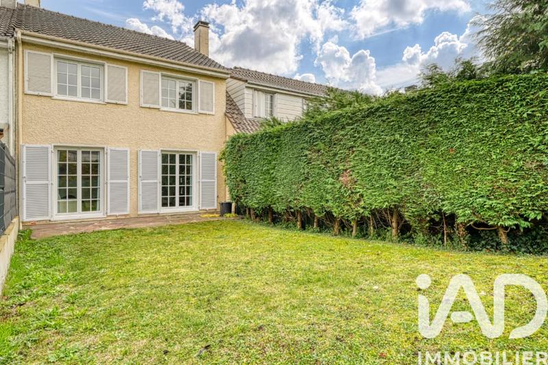 Maison - 96 m² - 5 pièces