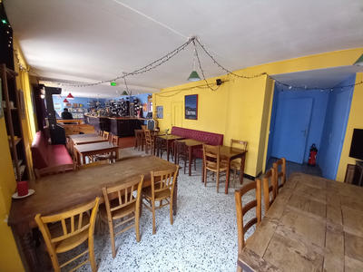 Local commercial - 387 m² - 13 pièces