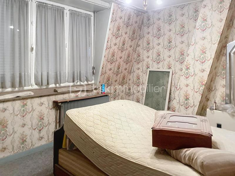 Maison - 90 m² - 5 pièces