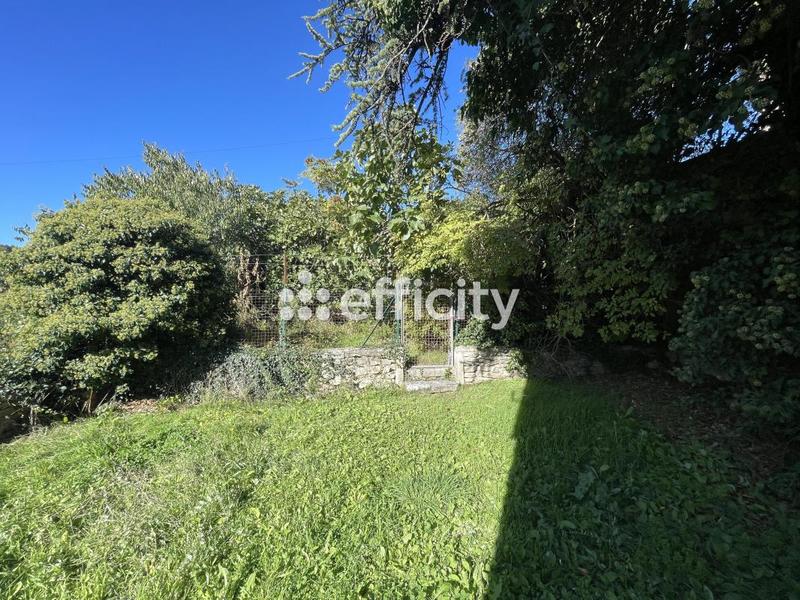 Maison - 82 m² - 6 pièces