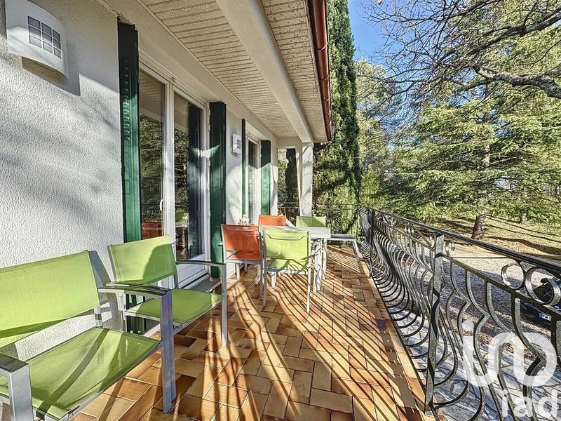 Maison - 400 m² - 21 pièces