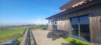 Maison - 82 m² - 5 pièces